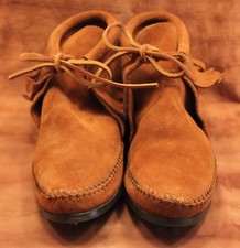 Minnetonka Moccasin Damen , höherer Halbschuh mit Fransen, braun, Modell 682, 