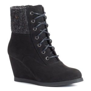 sweater wedge boots