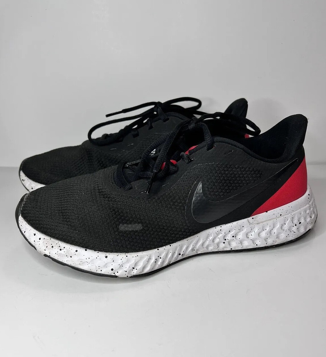 Nike Mens Revolution BQ6714-001 Black Red Running Shoes Lace Up Size