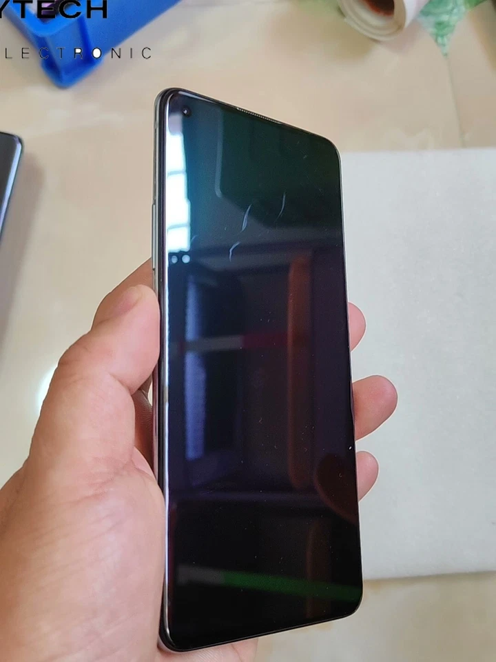 OnePlus 8T+ 5G Fully Unlocked 256 GB Silver 6.55 inches cell phone - Image 4 of 4