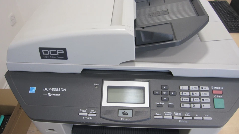 BROTHER DCP-8085DN - MONOCHROME LASER MULTIFUNCTION PRINTER -  £125 + VAT - Image 2 of 4