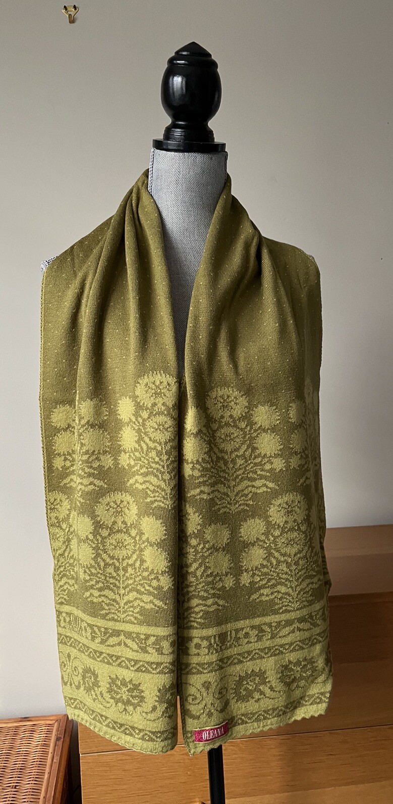 Stunning OLEANA Norway Green Silk & Merino Wool Reversible Scarf/Shawl