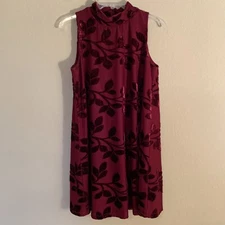 Junior's Dixie Creek Mock Turtleneck Sleeveless Burgundy Velvet Accent Sz Small 