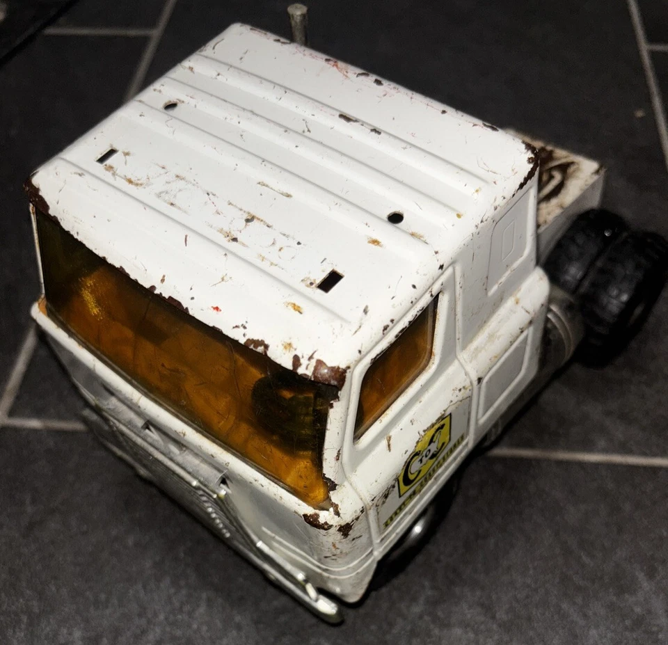 ERTL International VNTG cabina de eje único sobre semi blanco Foto 2 de 4