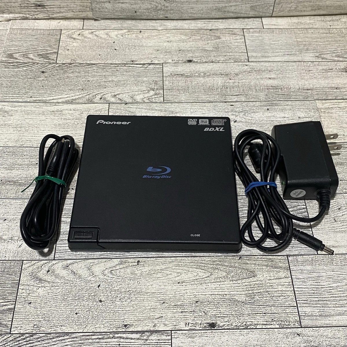 Pioneer Blu-ray BD-RE Dual Layer External CD, DVD & Blu-ray Drives