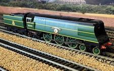 Hornby OO  R2692  Battle Of Britain Class 34090 Sir Eustace Misseden DCC  ready