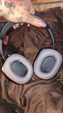 Apple AirPods Max Wireless Over-Ear Headphones Black Bluetooth Built-In Mic