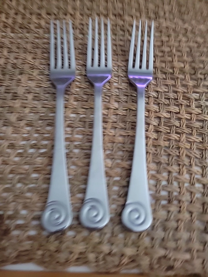 3 Robert Welch Ammonite Satin Spiral Stainless Dinner Forks - Image 4 of 4