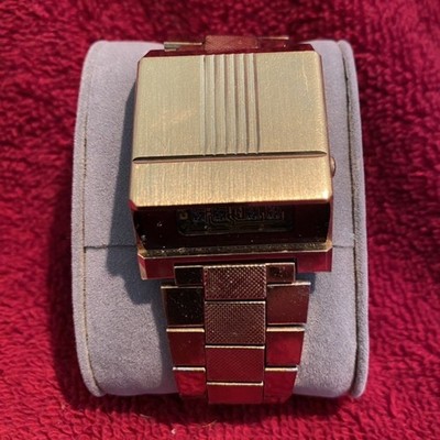 Bulova Computron Gold Quartz LED Digital Wristwatch Water Resistant Red Dial N6