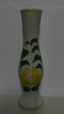 F.T.D.A. 1981 FLORAL CERAMIC VASE MADE IN PORTUGAL