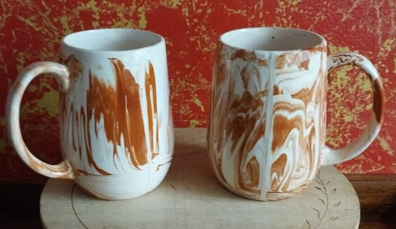 VTG Drip Glaze Art Pottery Cups Set of 2 Brown Red 12 Oz Off White Coffee Mugs