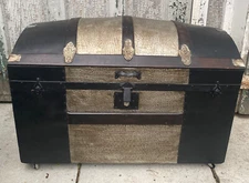 ANTIQUE VICTORIAN DOME TOP STEAMER TRUNK camelback embossed