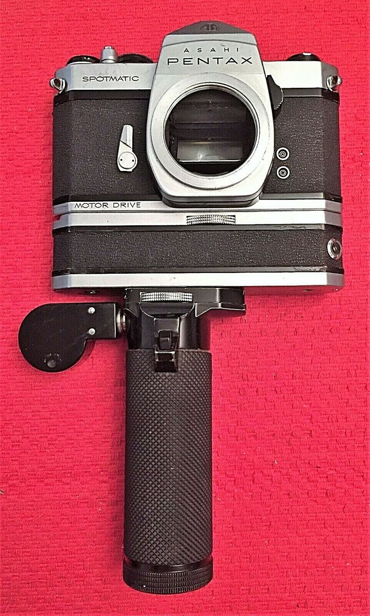 RARE PENTAX MOTOR DRIVE UNIT w/SPOTMATIC MD BODY & F/1.4 RARE PENTAX MOTOR DRIVE UNIT w/SPOTMATIC MD BODY & F/1.4