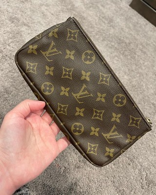 louis vuitton clutch wristlet