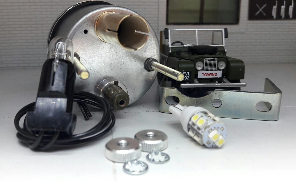 Austin Mini Land Rover Series 1 2 2a 3 86 88 OEM Smiths 2" Oil Pressure Gauge - Image 2 of 2