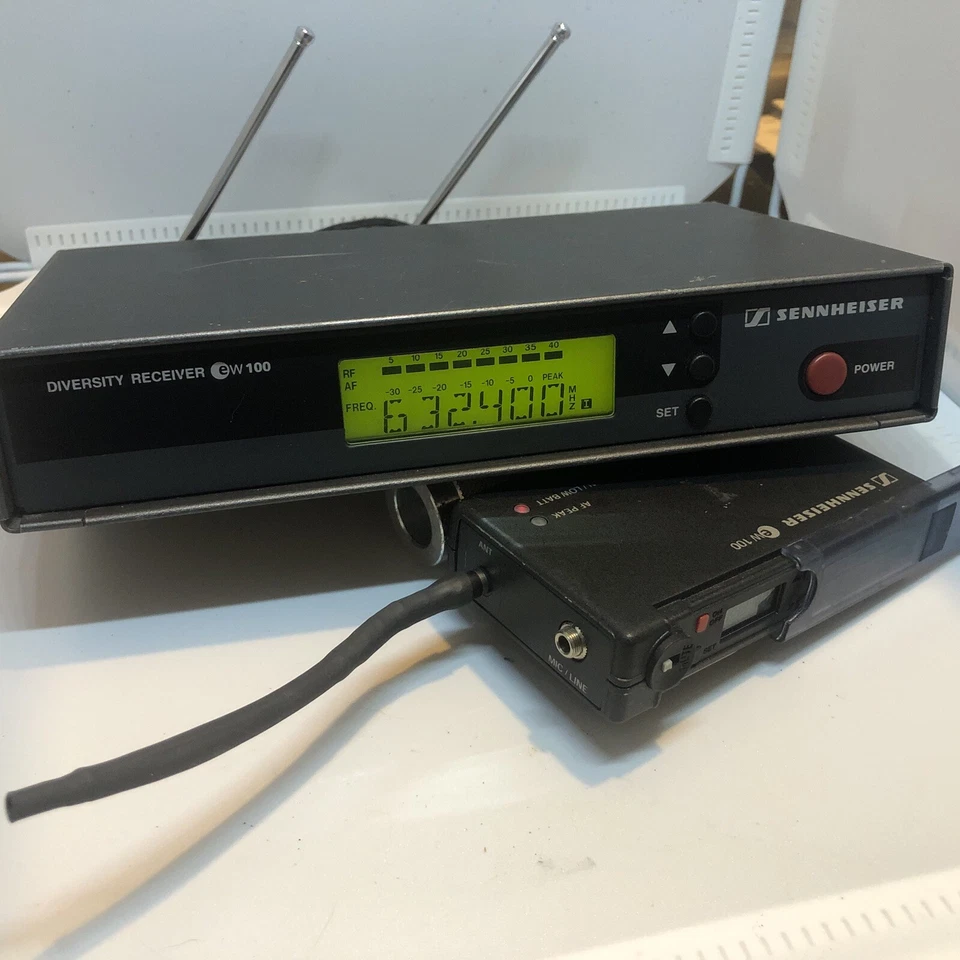 Sennheiser Diversity  EW100 630-662     9v Slide Door Beltpack And Power Supply - Image 2 of 4