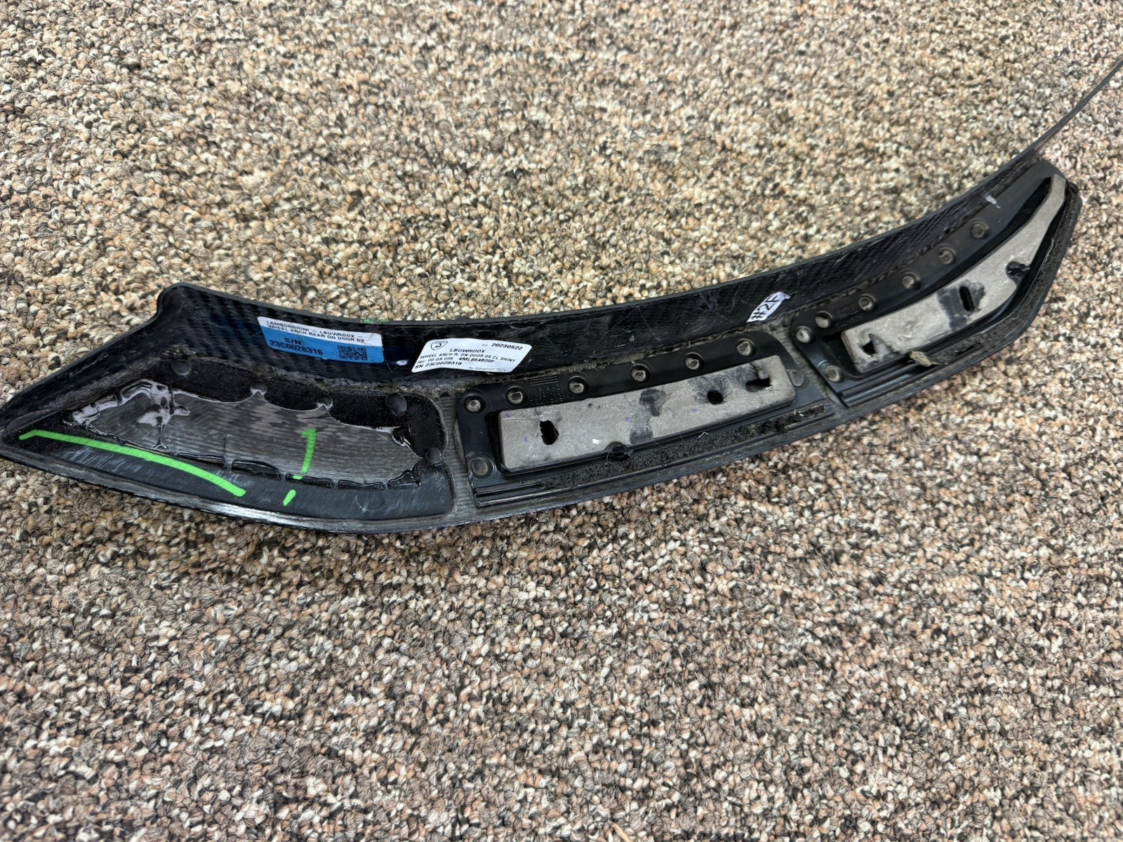 Lamborghini Urus Rear Right Door Carbon Fiber Flare Moulding Arch 4ML854820F
