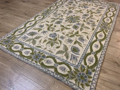 Shyam Ahuja Handwoven Wool Chain Stitch Rug Blue / Green Floral 3' x 5'