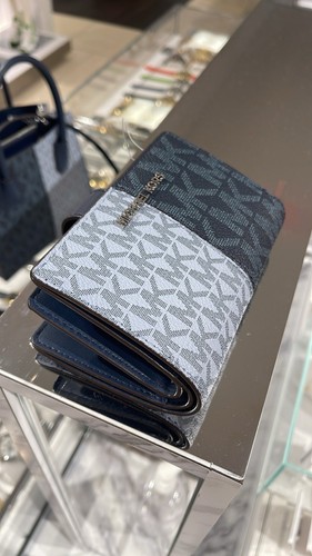 Michael Kors Jet Set Travel MD Bifold Zip Coin Credit Card Wallet MK Navy Blue - Picture 5 of 24