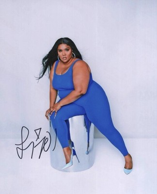 Lizzo 10x8 handsigniertes Foto mit Echtheitszertifikat