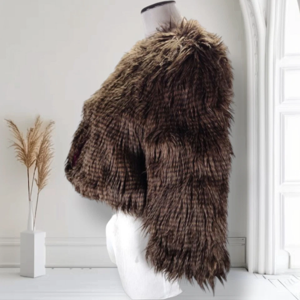 Chaqueta corta de piel sintética marrón Bebe talla M abrigo de fiesta look pluma manga 3/4 Foto 4 de 4