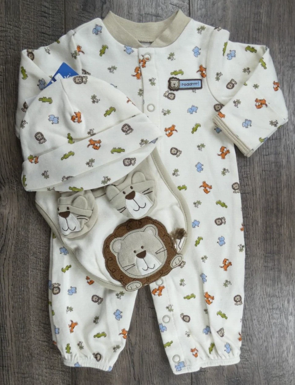 Baby Boy Clothes New Vintage Carter's Newborn 4pc Roar Gown Outfit Hat Bib Booti