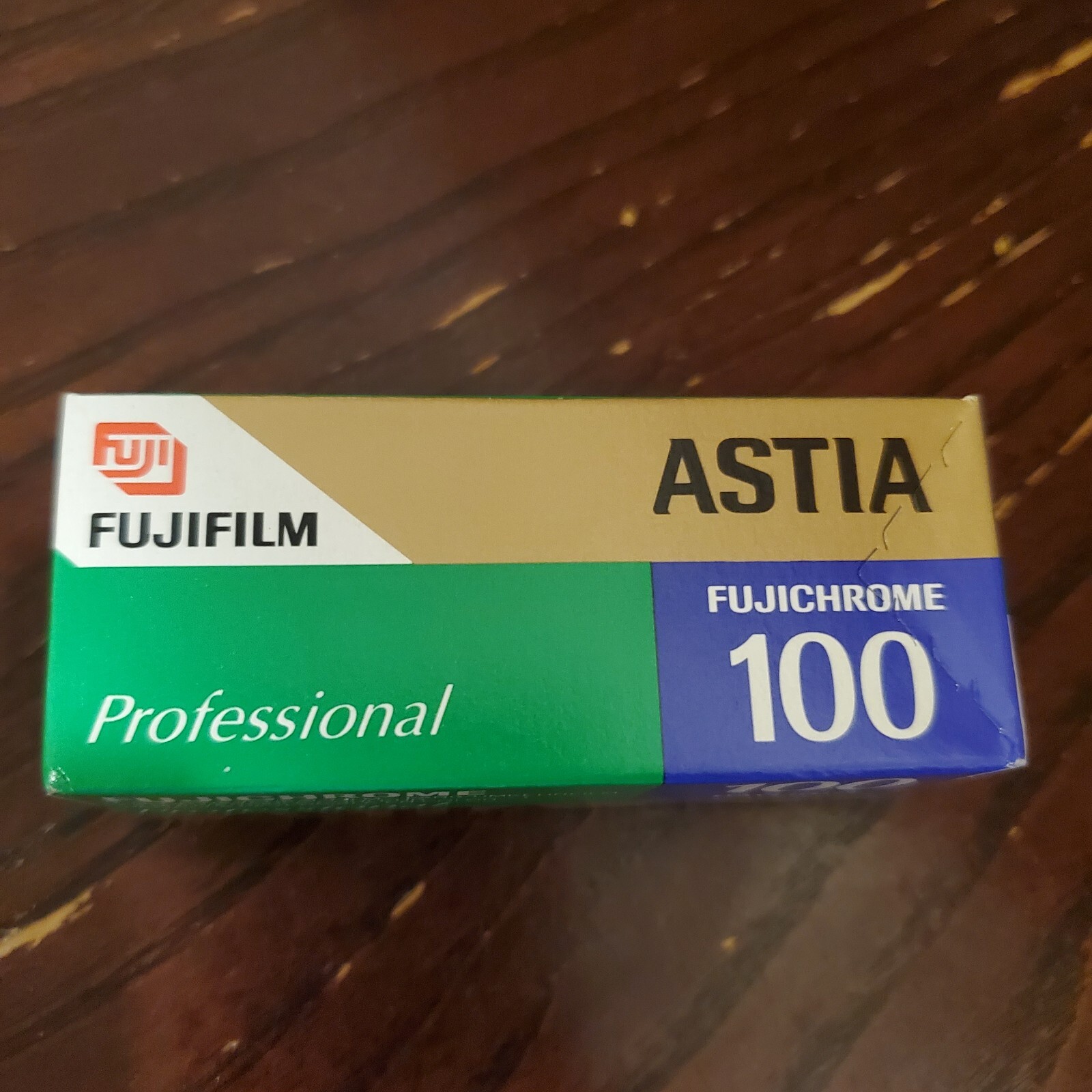 FUJIFILM NOS-ASTIA Fujichrome Professional 100 luz diurna RAP 120 1 rollo caducado
