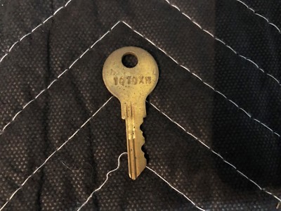 ORIGINAL Northwestern Gumball Peanut Vending Machine Key for Lock NC 22 23 61