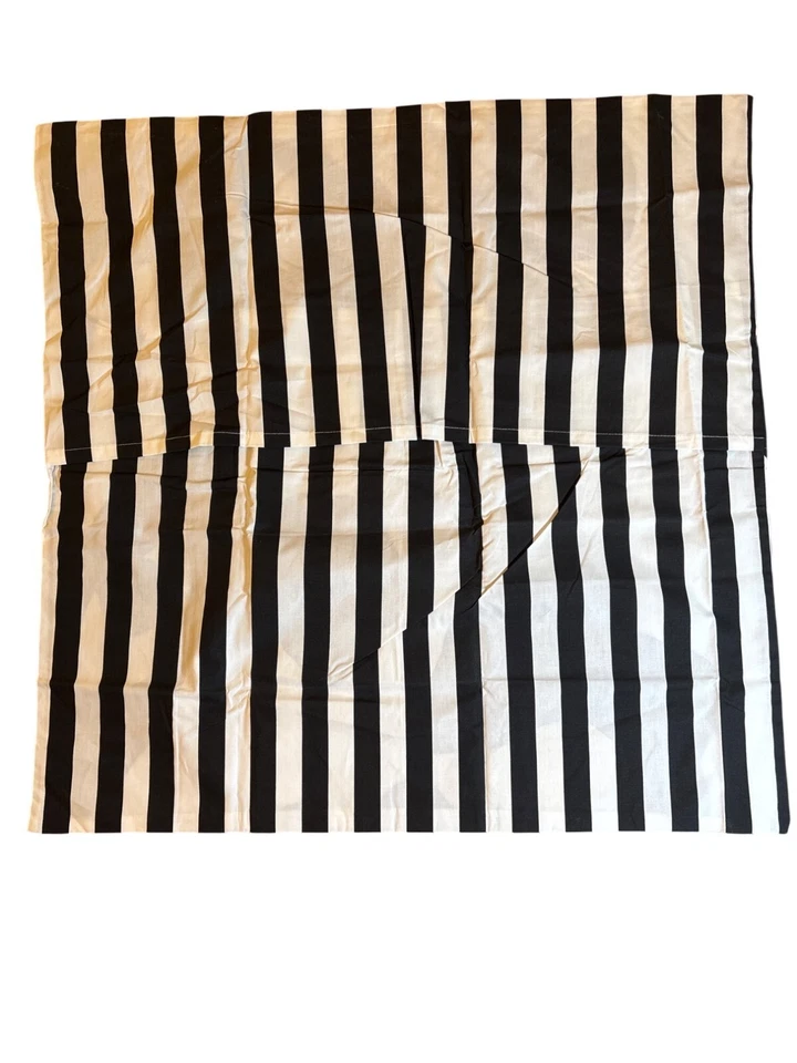 Fronha Pottery Barn Teen Emily & Meritt tamanho grande falsa leopardo ouro preto - Imagem 3 de 4