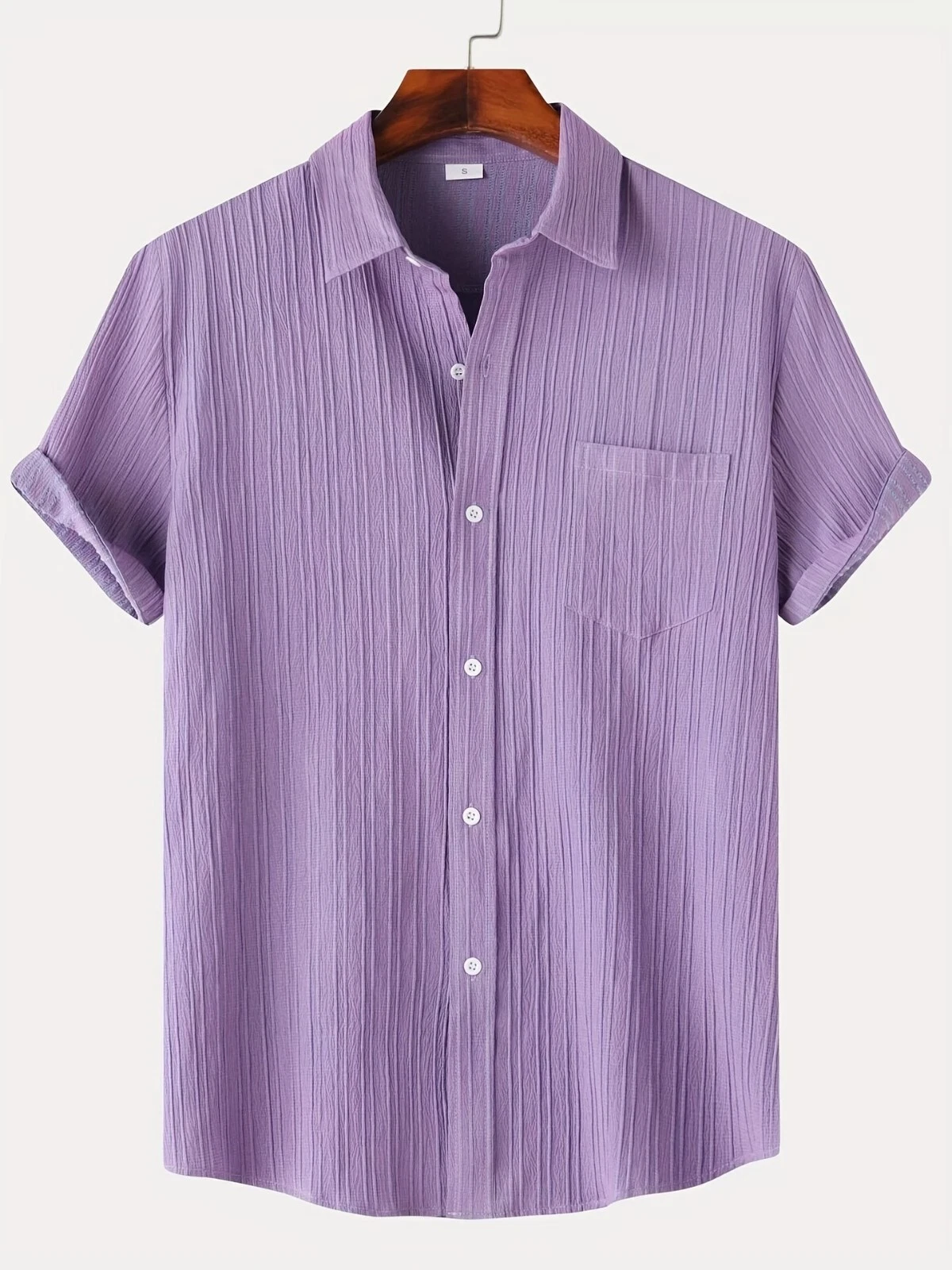 Camisa elegante con botones y bolsillo el pecho para uso casual en
