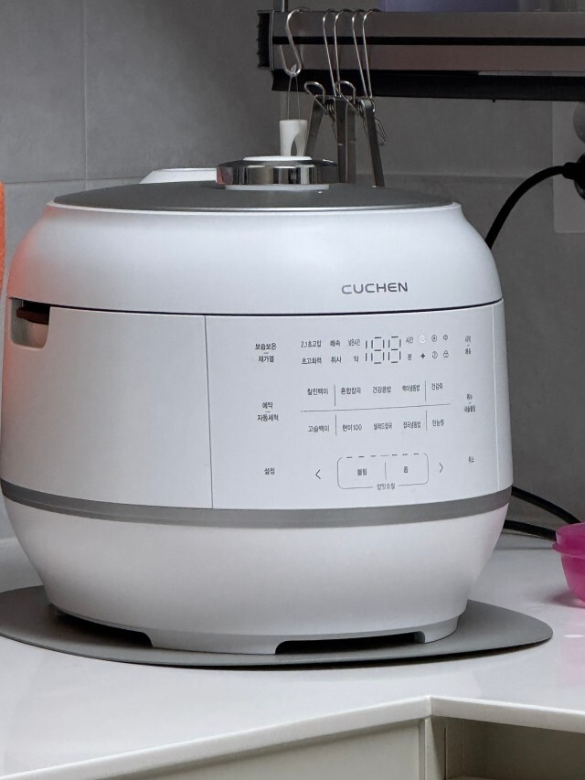 CUCHEN 炊飯器 ホワイト CUCHEN 121+ All stainless steel IH rice cooker for 10 people White