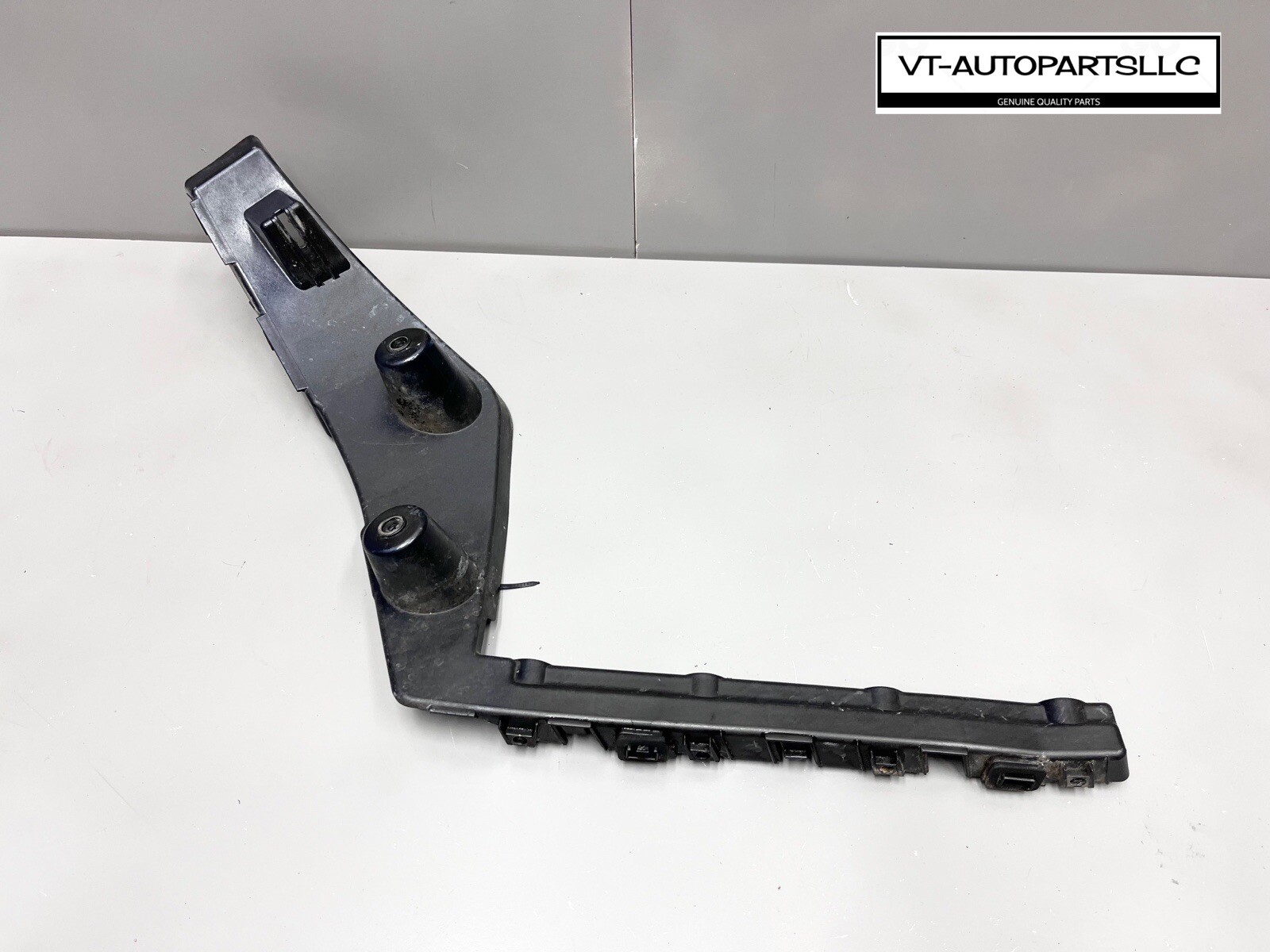 ⭐️2017-2020 MASERATI LEVANTE REAR BUMPER RIGHT PASSENGER SUPPORT MOUNT BRACKET