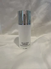 ALA Eye & Neck Lifting Cream firms the skin in the neck and eye areas