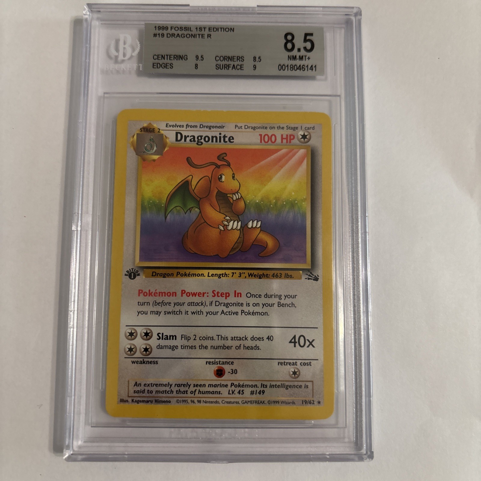 Pokemon 1999 Vintage Fossil Card Dragonite #19/62 1st Edition Rare, NM-MT+ 8.5