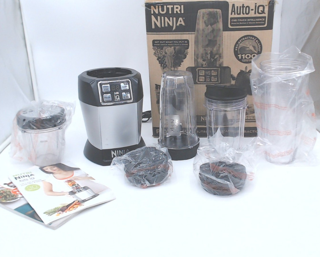 Ninja Nutri Pro 1100W Auto IQ Blender with Interchangeable Cups and Lids BL482QPL-image