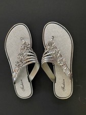 Women Bling Rhinestone Silver Slide Flat Jelly Sandal Flip Flops Thong Open Toe