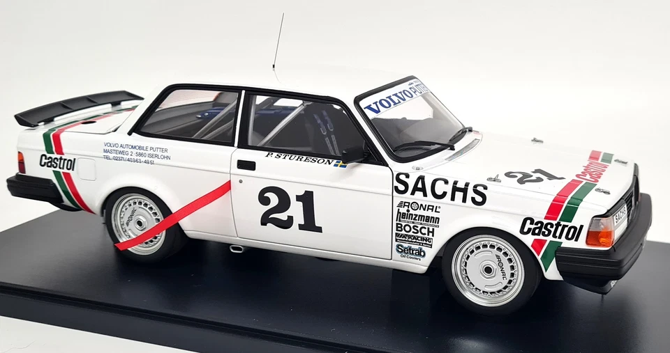 Литая модель автомобиля Autoart 1:18 Volvo 240 Turbo DTM Winner 1985 Wunstorf #21 - Изображение 3 из 4