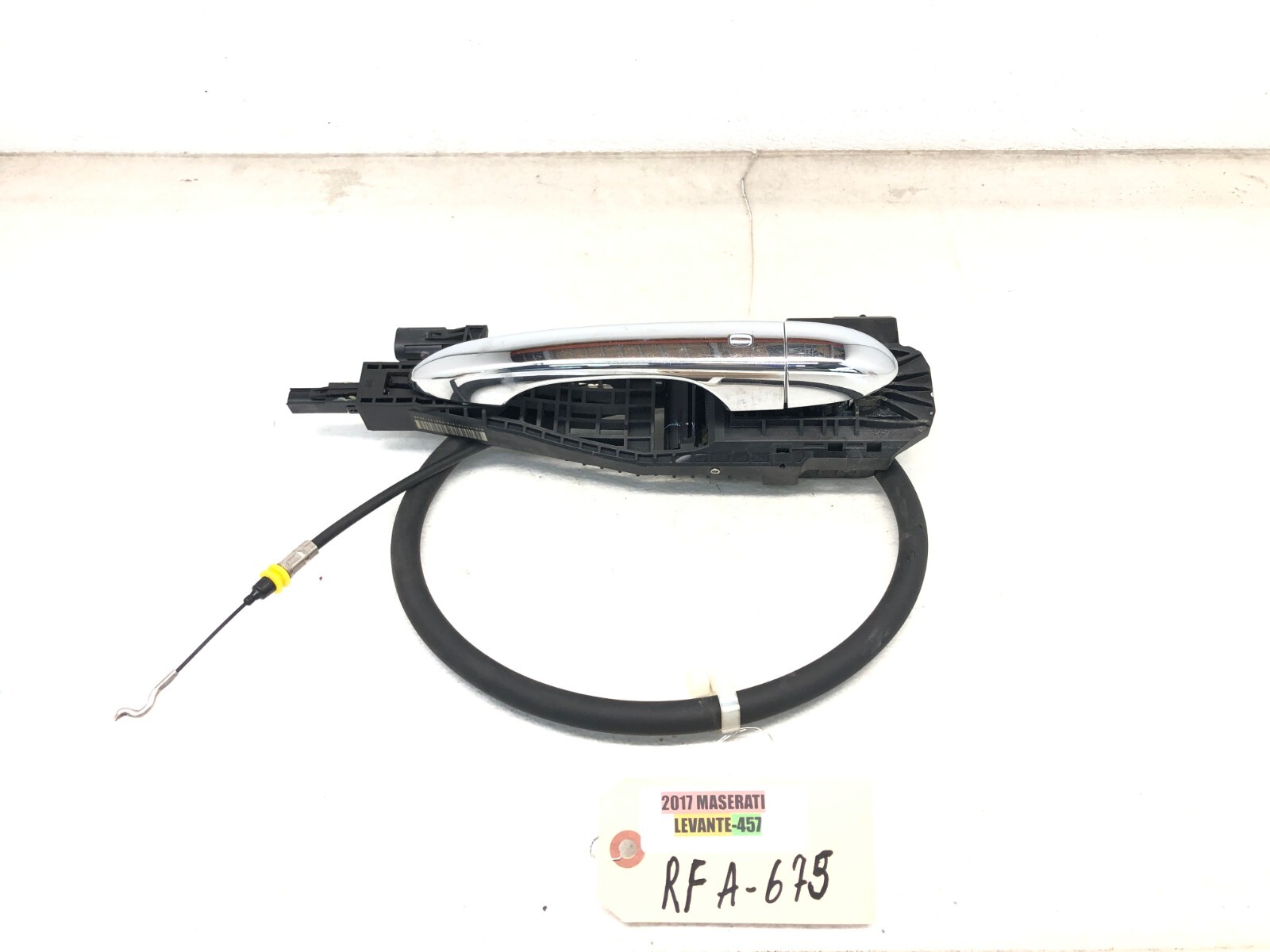2017-2022 MASERATI LEVANTE RIGHT PASSENGER FRONT EXTERIOR DOOR HANDLE OEM