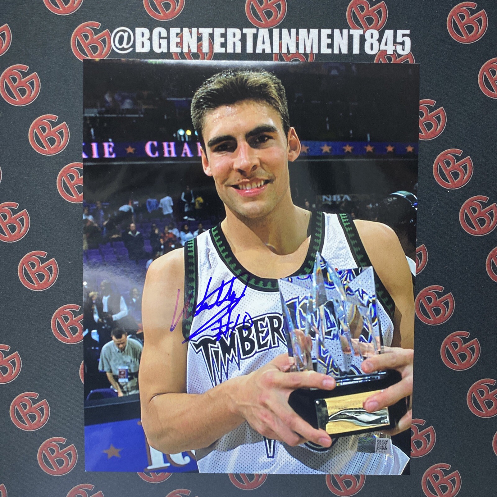 Wally Szczerbiak Autographed Signed Minnesota Timberwolves 8x10 Photo Steiner CX 