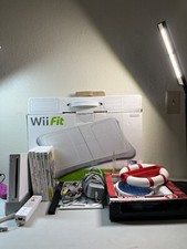 Nintendo Wii White Replacement Console Tested Bundle RVL-001 6 Games Attachments