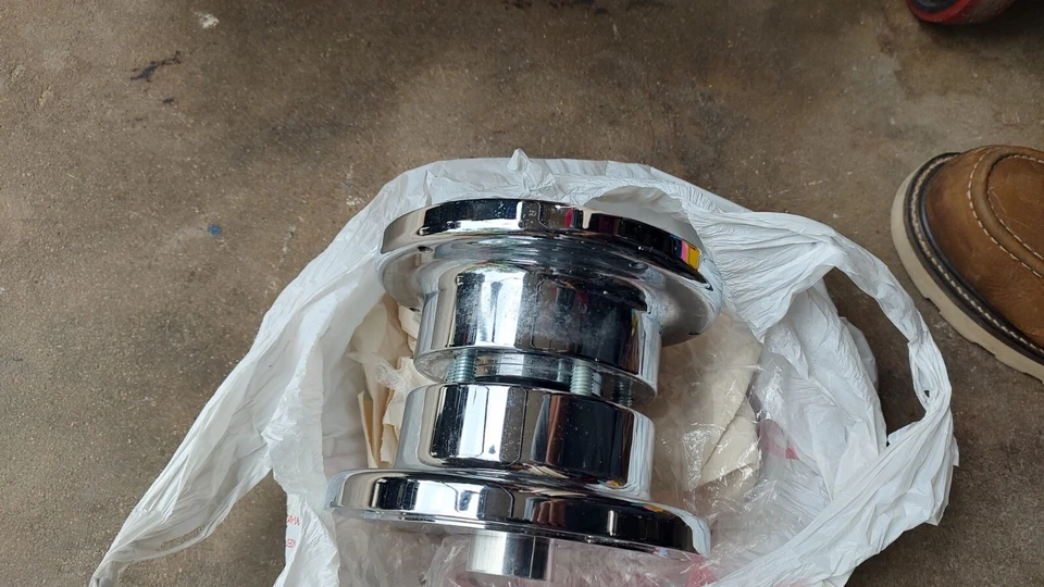 06+YAMAHA R6/R1 RC Components Front Hub - Image 2 of 4