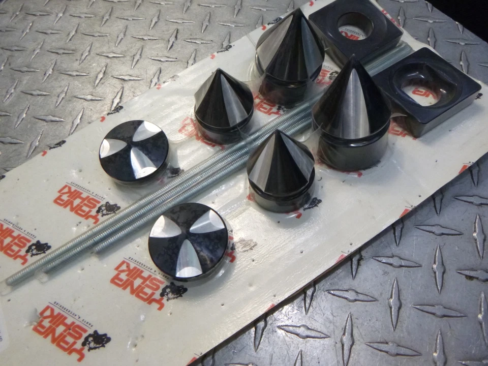 轴装扮套件 08 - 2017 铃木 GSXR 600 & 750 黑色数控坯铝 美国 — 第 4/4 张图片