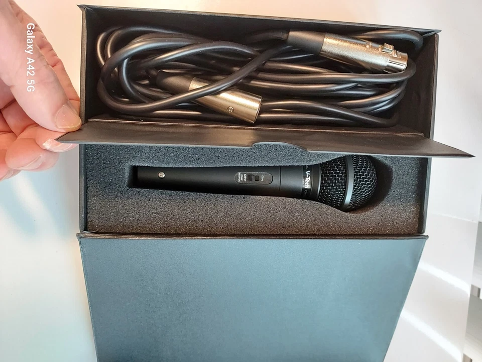 V-Tech VT-1040 Dynamic Unidirectional Microphone VTECH Professional, NEW IN BOX - Image 2 of 4