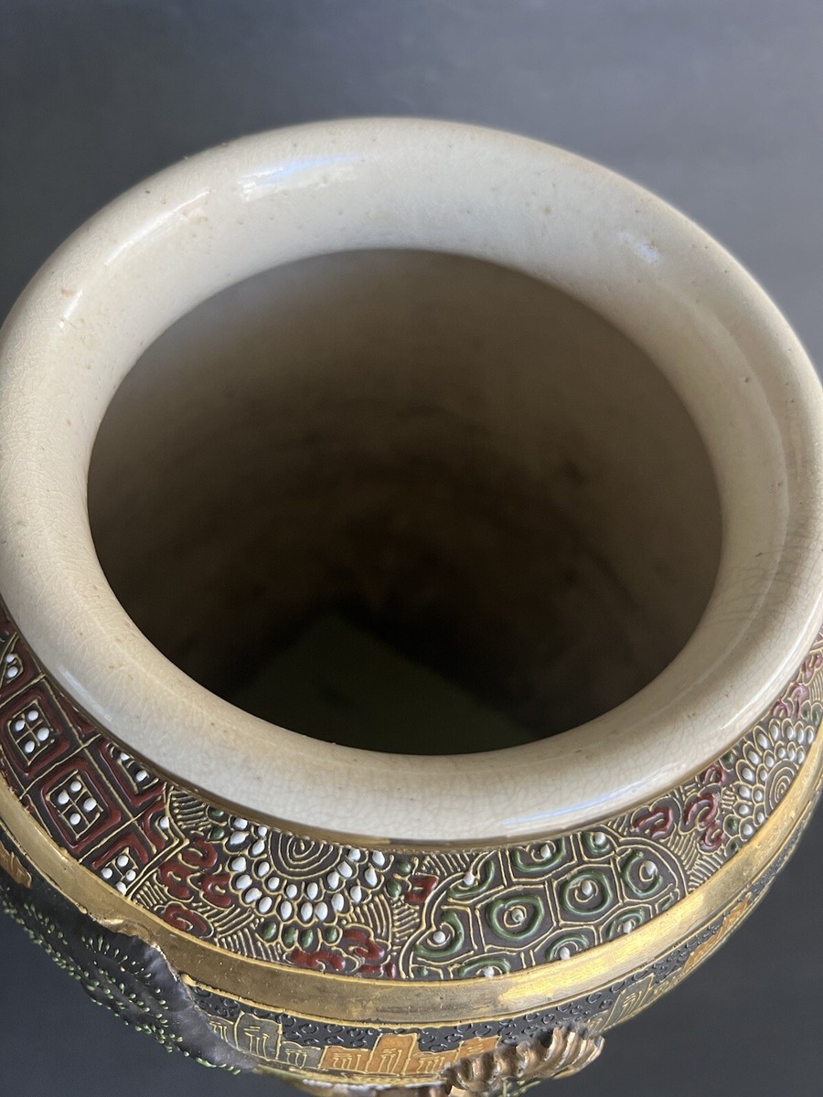 置物 rinshan A Japanese Meiji period Satsuma 'Kanayama /Kinzan' high