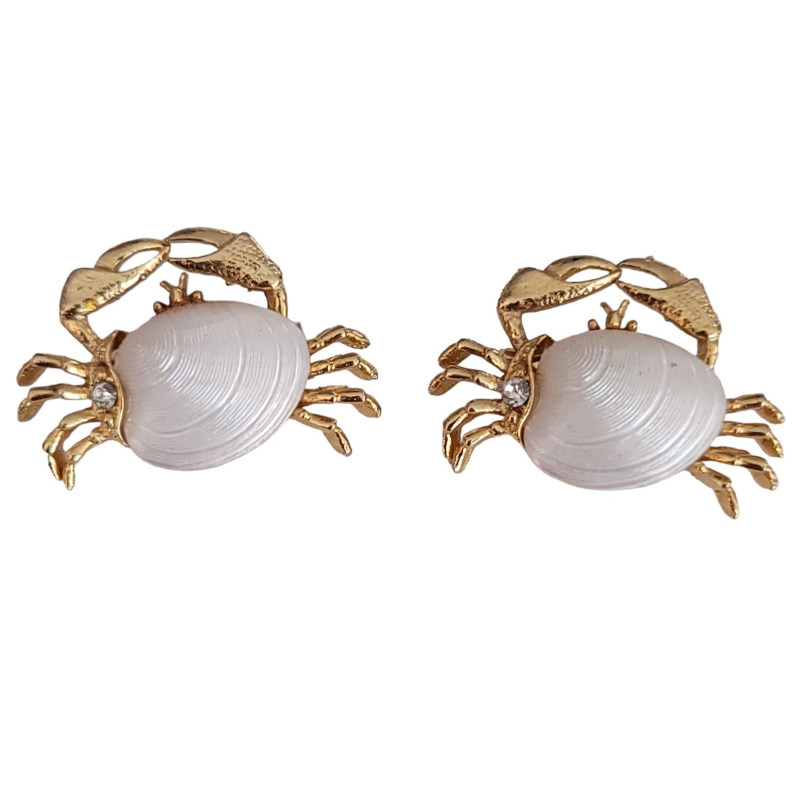 Gold Tone White Faux Shell Matching Crab Pins, Pair Set K814