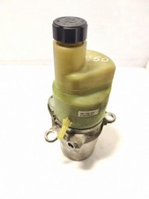 Pompe direction assistée Volvo S40