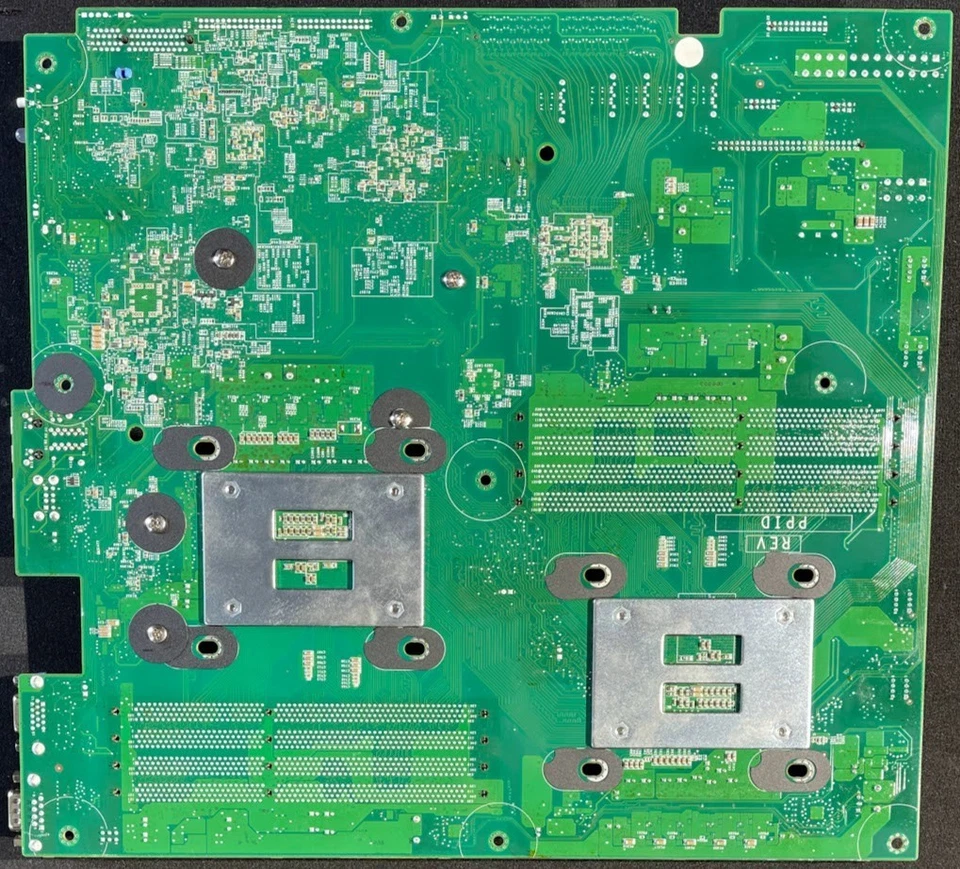 Dell Poweredge R415 Motherboard / Socket C32 / DDR3 / 8WNM9 - Image 4 of 4
