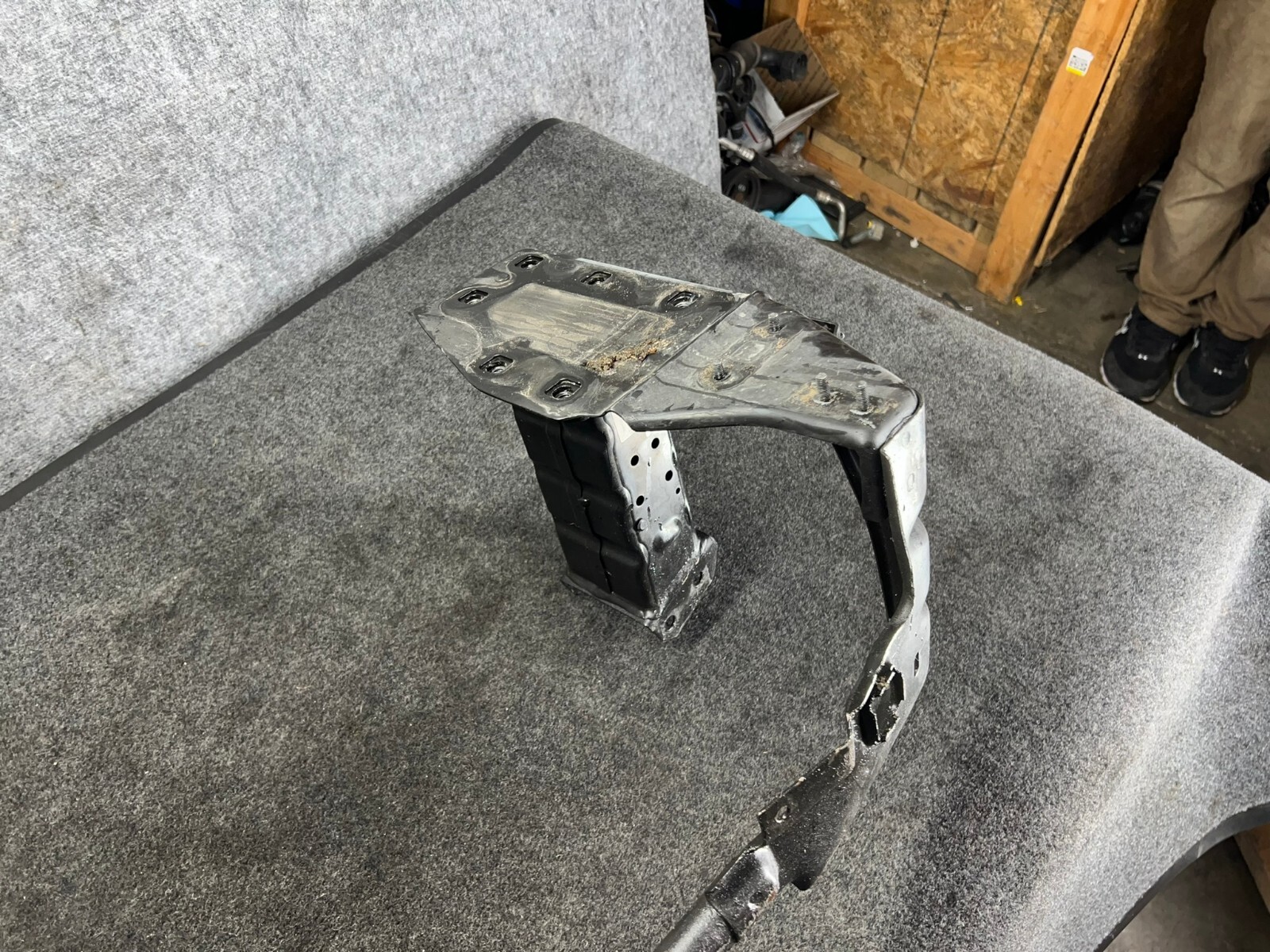 Mercedes-Benz SL R230 Radiator Support Beam A2306205234 OEM for