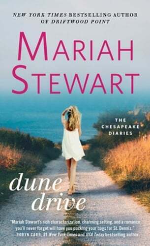 Dune Drive by Mariah Stewart: Used