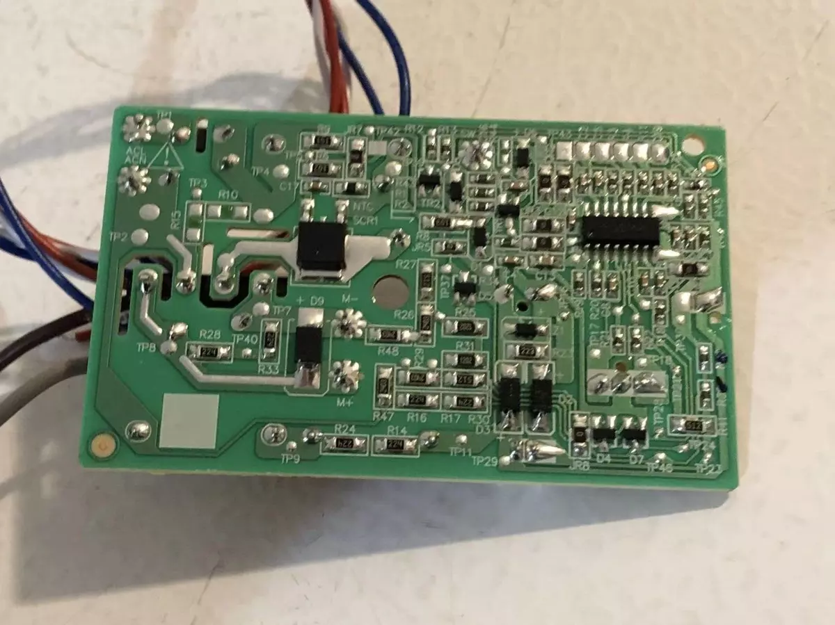 Shark ZU62 Navigator Vacuum Brushroll Head PCB Circuit Board 